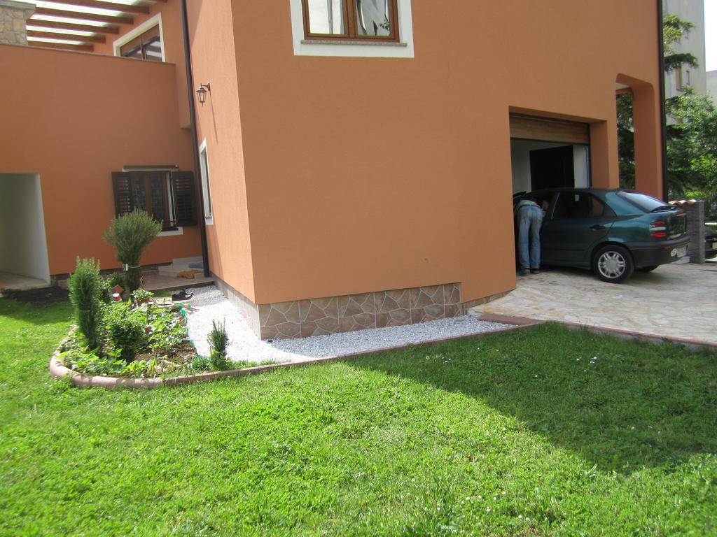 Villa Helena Pula Extérieur photo