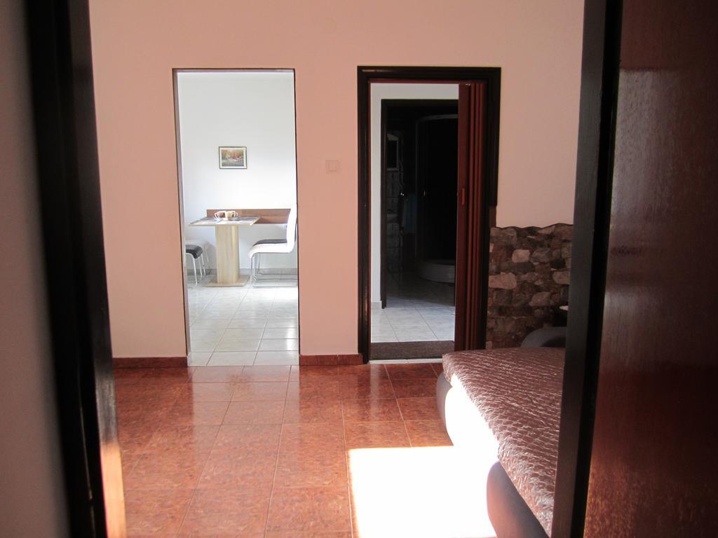 Villa Helena Pula Extérieur photo
